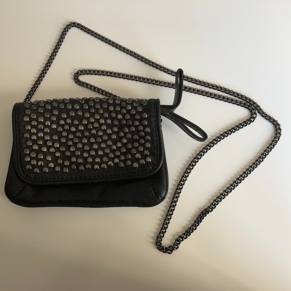 Small Black purse with chain shoulder strap - Picture 1 of 3